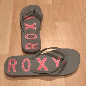 💙Roxy Sandals in Light Gray💙